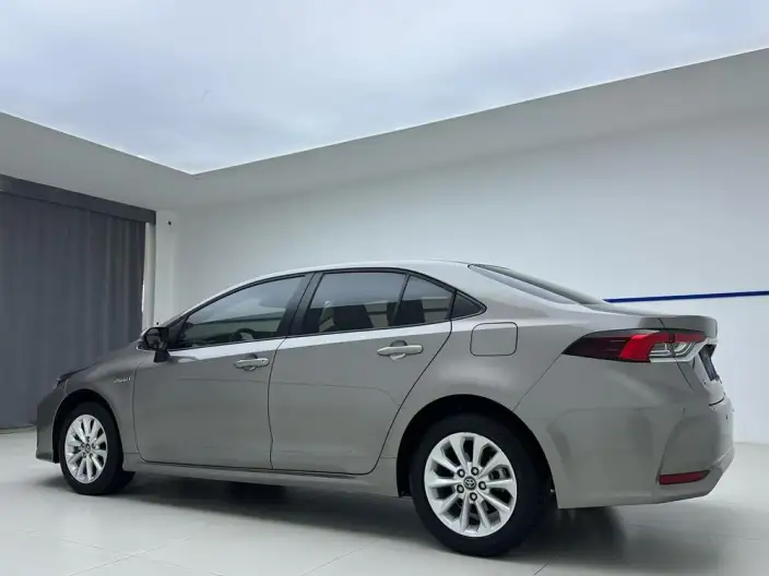 Toyota Corolla 2021 Model Hybrid 1.8L E-CVT Elite Edition