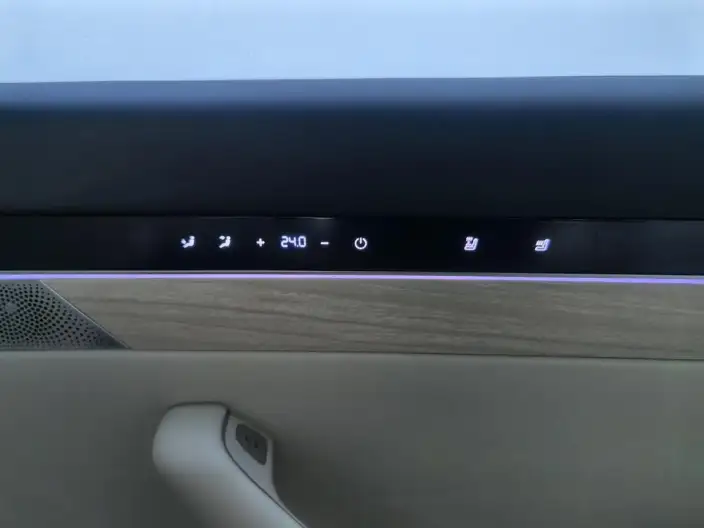 Luxeed R7 2024 Model EV 100kWh Max Rear Drive Edition – фото 10