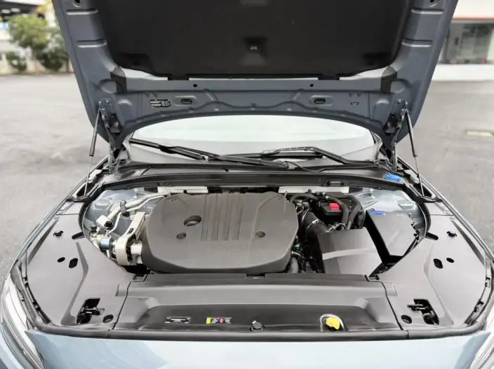 Volvo V90 2023 Model Cross Country B5 AWD Zhiyuan Edition – фото 8