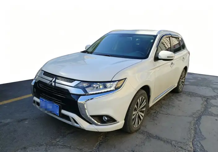 Mitsubishi Outlander 2021 Model Facelift 2.0L 2WD Smooth Ride Edition 5 seat