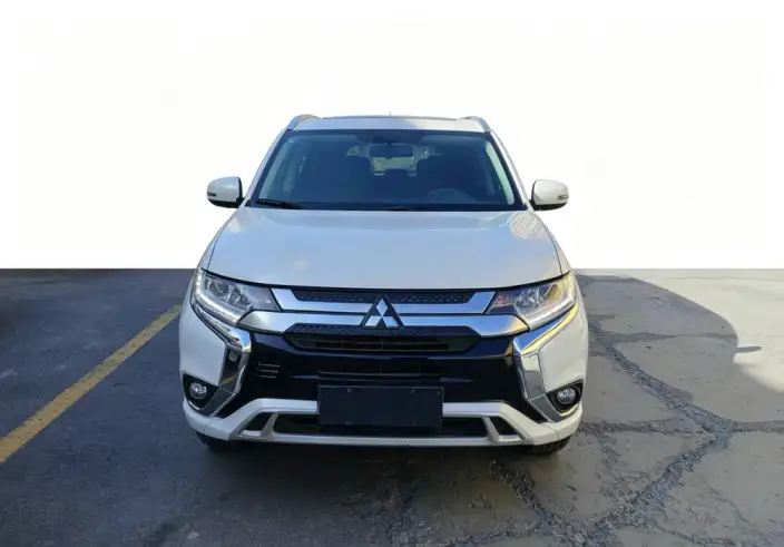Mitsubishi Outlander 2021 Model Facelift 2.0L 2WD Smooth Ride Edition 5 seat