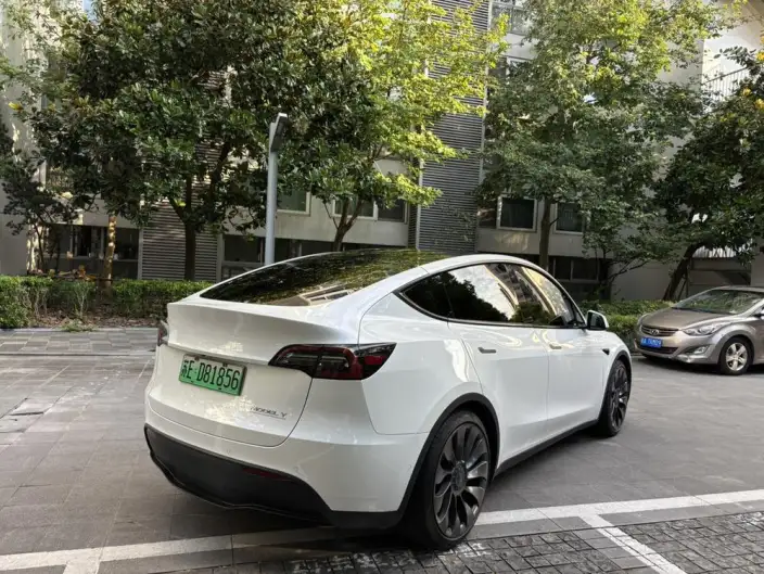 Model Y 2022 Model Performance High performance All-wheel drive version – фото 5