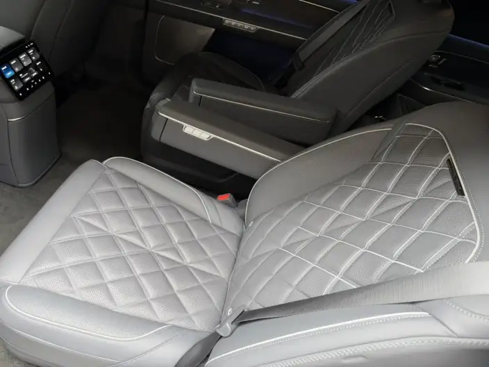 NIO ES8 2026 Model VI seat Executive Signature Edition – фото 8