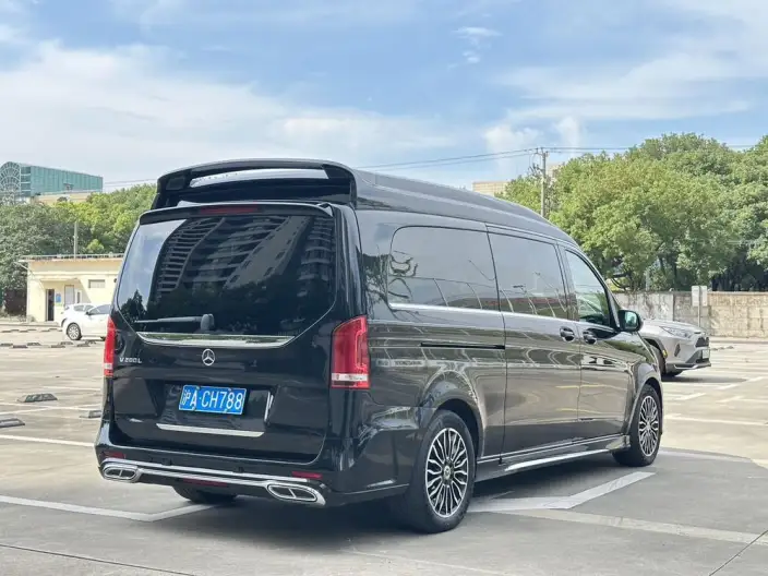 Mercedes-Benz V-Class 2022 Model V 260 Pilot Edition – фото 6