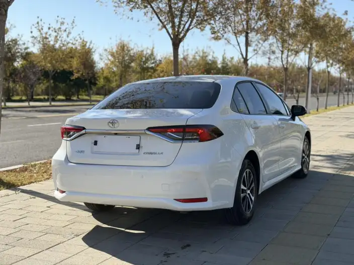 Toyota Corolla 2021 Model 1.5L CVT Elite Edition – фото 6