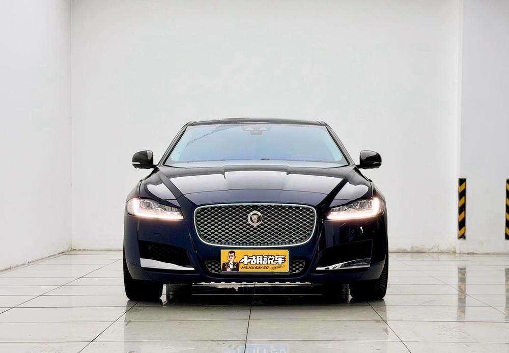 Jaguar XFL Модель 2020 года 2.0T P250 4WD Exclusive Edition