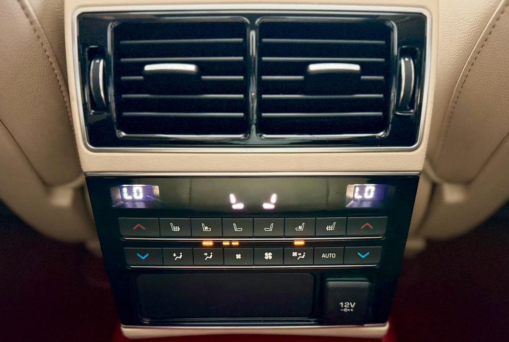 Jaguar XFL Модель 2020 года 2.0T P250 4WD Exclusive Edition – фото 6