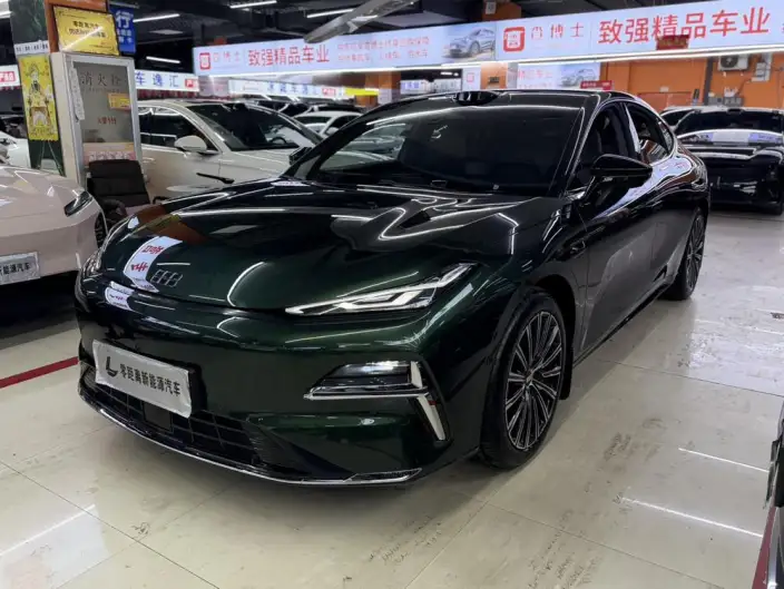 Geely Galaxy E8 PHEV 2025 Model 130km EM-P Galaxy Edition