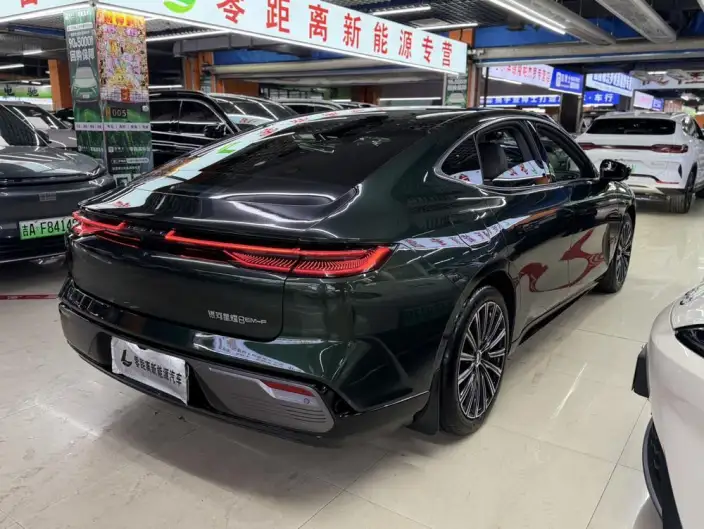 Geely Galaxy E8 PHEV 2025 Model 130km EM-P Galaxy Edition – фото 6