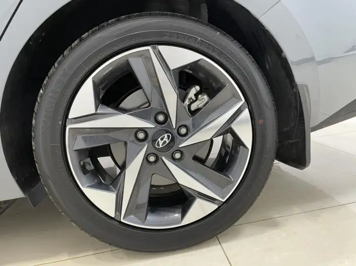 Hyundai Ioniq 2022 Model 1.5L CVT GLX Elite Edition – фото 7