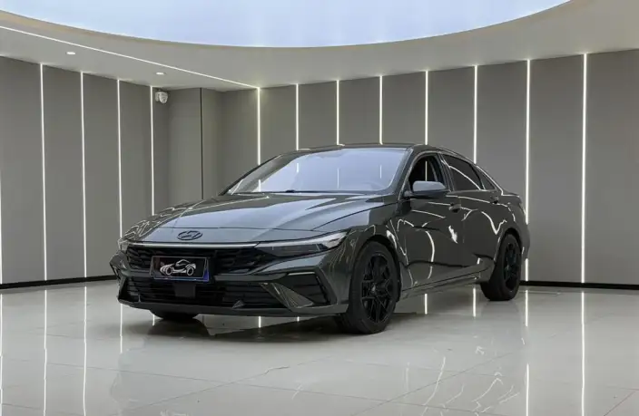 Hyundai Ioniq 2023 Model 1.5L CVT LUX Premium Edition