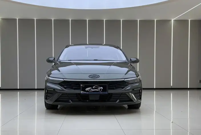 Hyundai Ioniq 2023 Model 1.5L CVT LUX Premium Edition