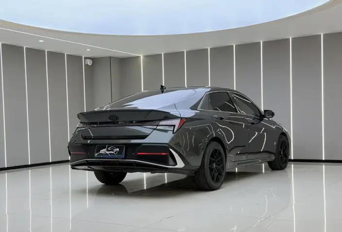 Hyundai Ioniq 2023 Model 1.5L CVT LUX Premium Edition – фото 5