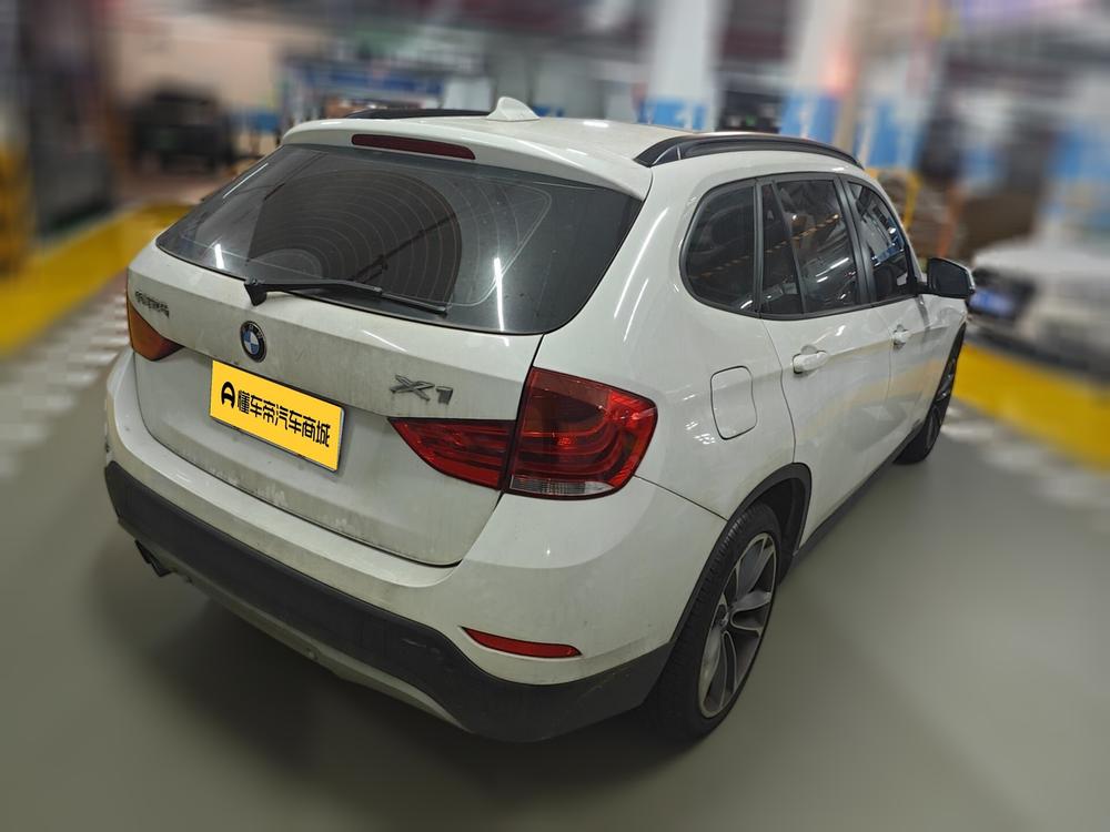 BMW X1 2015 модификация sDrive18i Leading Джин Class Edition – фото 2