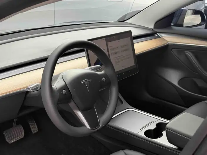 Model 3 2022 Model Rear-wheel drive version – фото 9