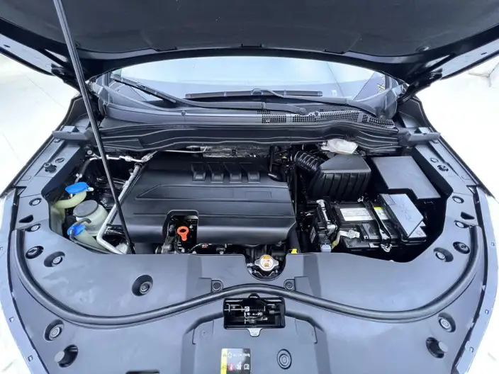 Haval M6 2023 Model PLUS 1.5T DCT Luxury Smart Connect Model – фото 7