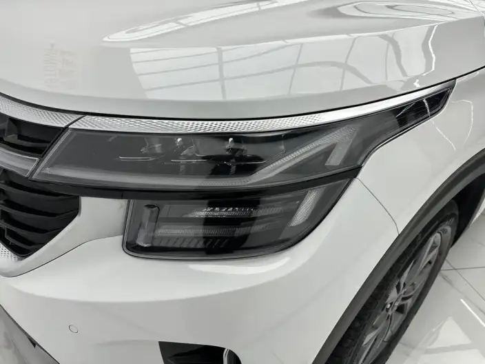 Kia Seltos 2023 Model 1.5L IVT Deluxe Edition – фото 8