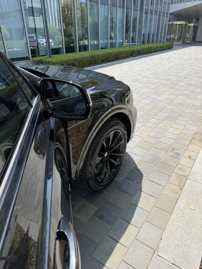 Bentayga 2024 Model 4.0T V8 – фото 7