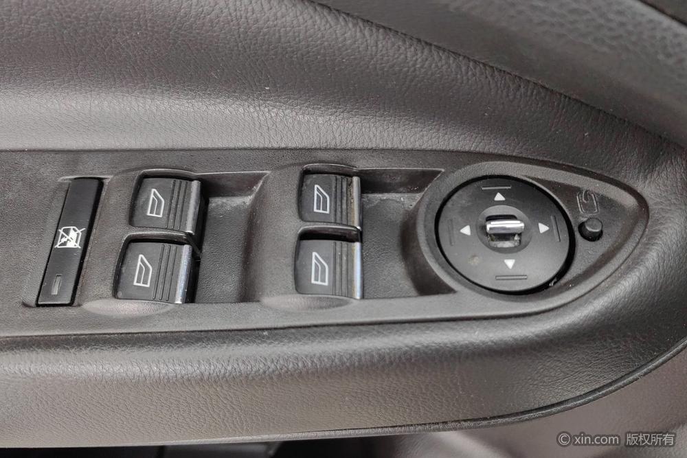Ford Kuga 2015 1.5L GTDi 2WD Fashion – фото 22