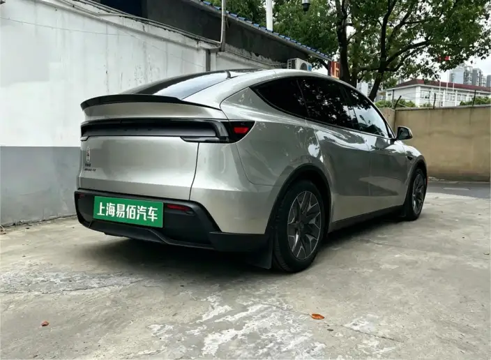 Model Y L 2026 Model Standard Edition – фото 6