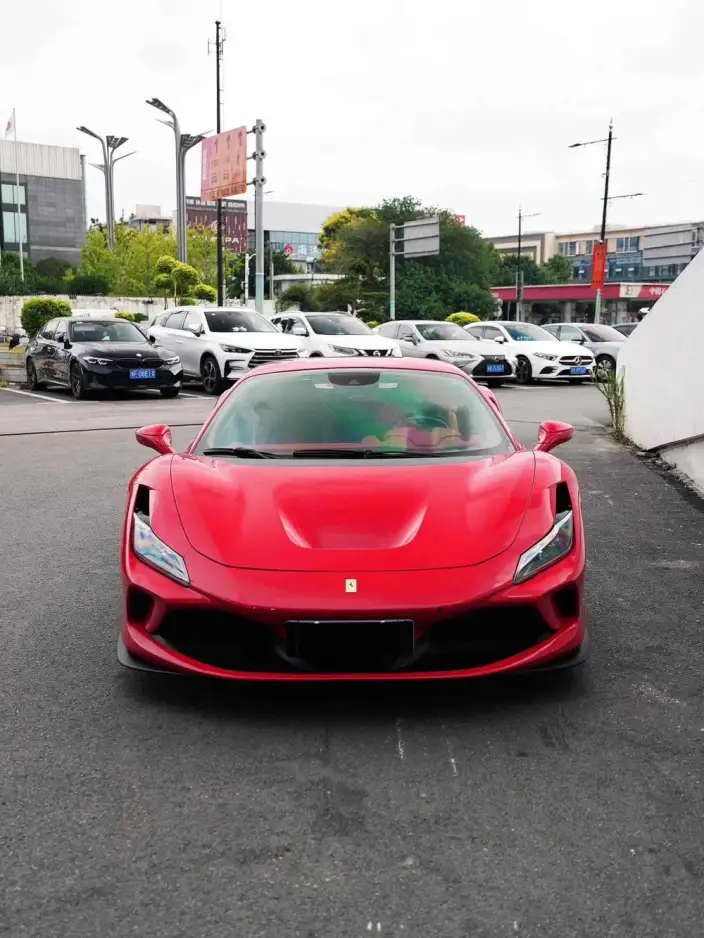 Ferrari F8 2019 Model Tributo 3.9T V8