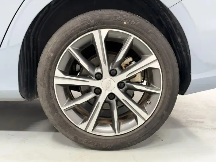 Geely Emgrand 2023 Model No. 4 Gen Champion Edition 1.5L CVT Noble Model – фото 9