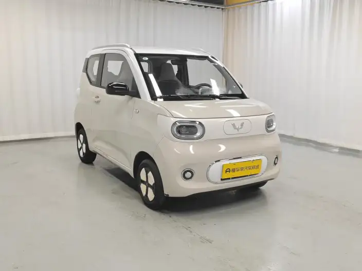 Wuling Hongguang MINIEV 2024 Model 215km Advanced version Lithium Iron Phosphate
