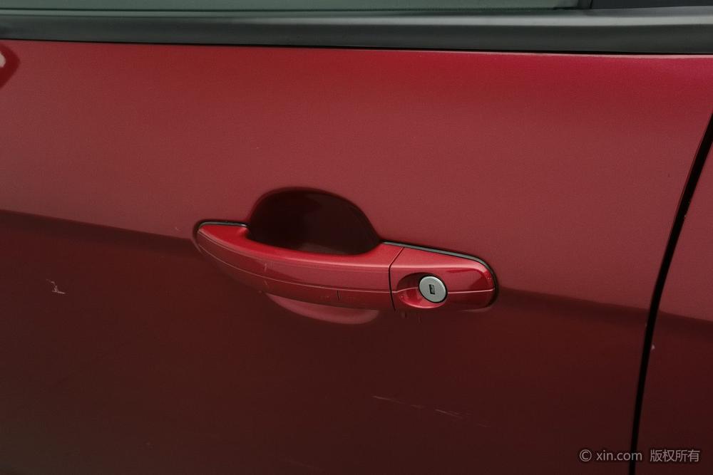 Ford Focus 2012 Hatchback 1.6L Automatic Style – фото 8
