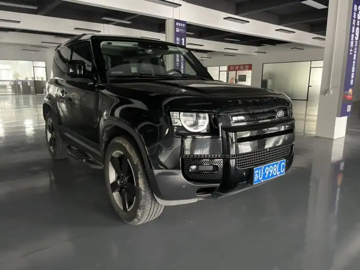 Land Rover Defender 2024 Model 90 2.0T P300 S