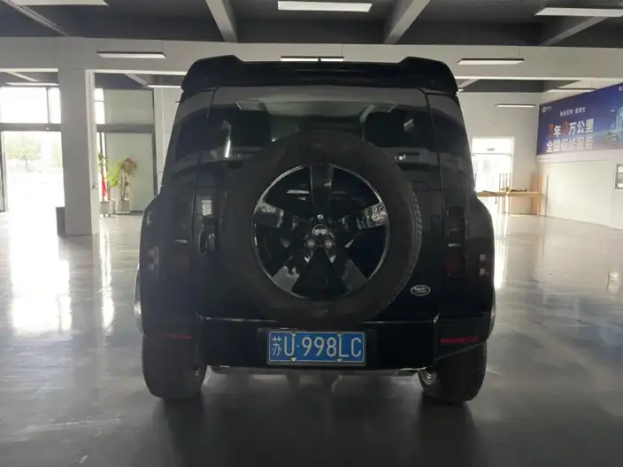 Land Rover Defender 2024 Model 90 2.0T P300 S – фото 5