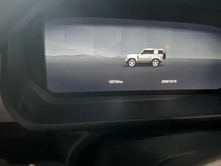Land Rover Defender 2024 Model 90 2.0T P300 S – фото 8