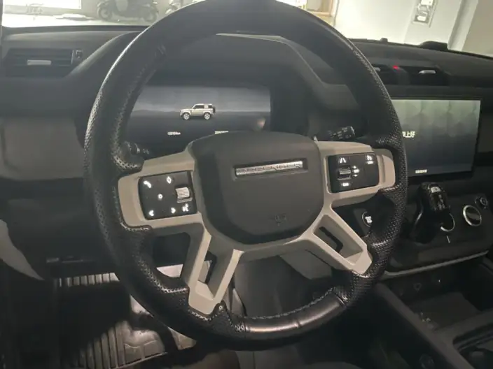 Land Rover Defender 2024 Model 90 2.0T P300 S – фото 9