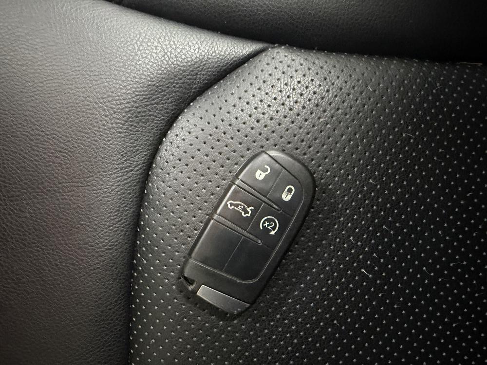 Jeep Renegade 2017 180T Automatic Energy – фото 11