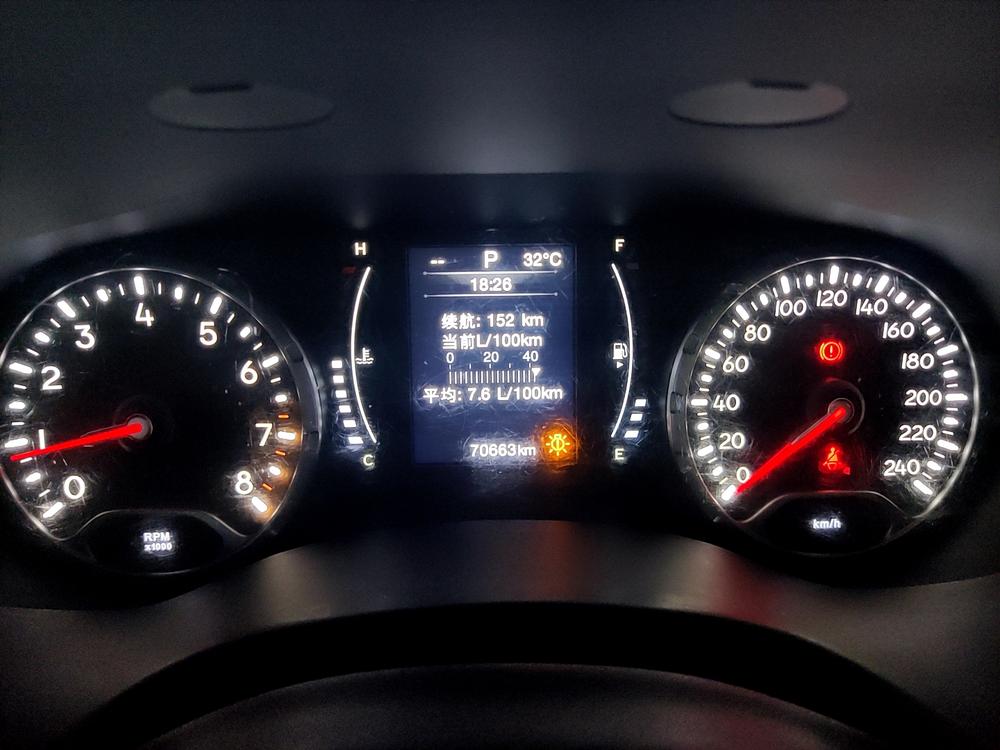 Jeep Renegade 2017 180T Automatic Energy – фото 15