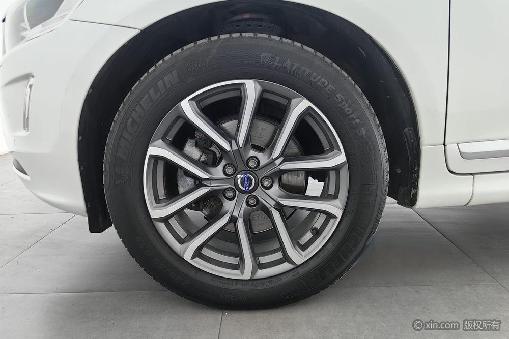Volvo XC60 2016 модификация T5 AWD Smart JMC Edition – фото 11