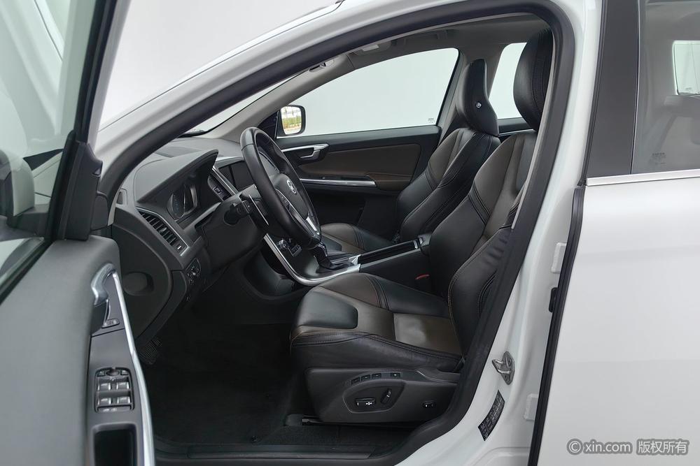 Volvo XC60 2016 модификация T5 AWD Smart JMC Edition – фото 17