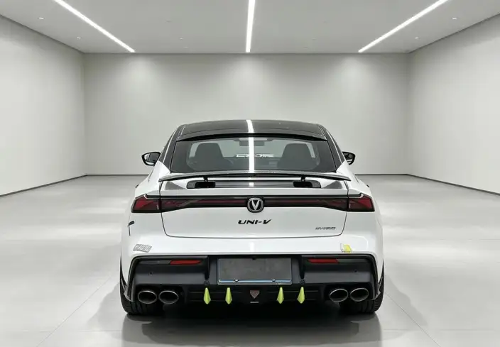 Changan UNI-V 2022 Model 1.5T Sports Edition – фото 4