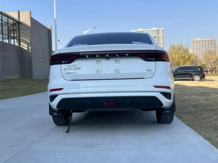 Geely Emgrand 2022 Model No. 4 Gen 1.5L CVT Elite Model – фото 5