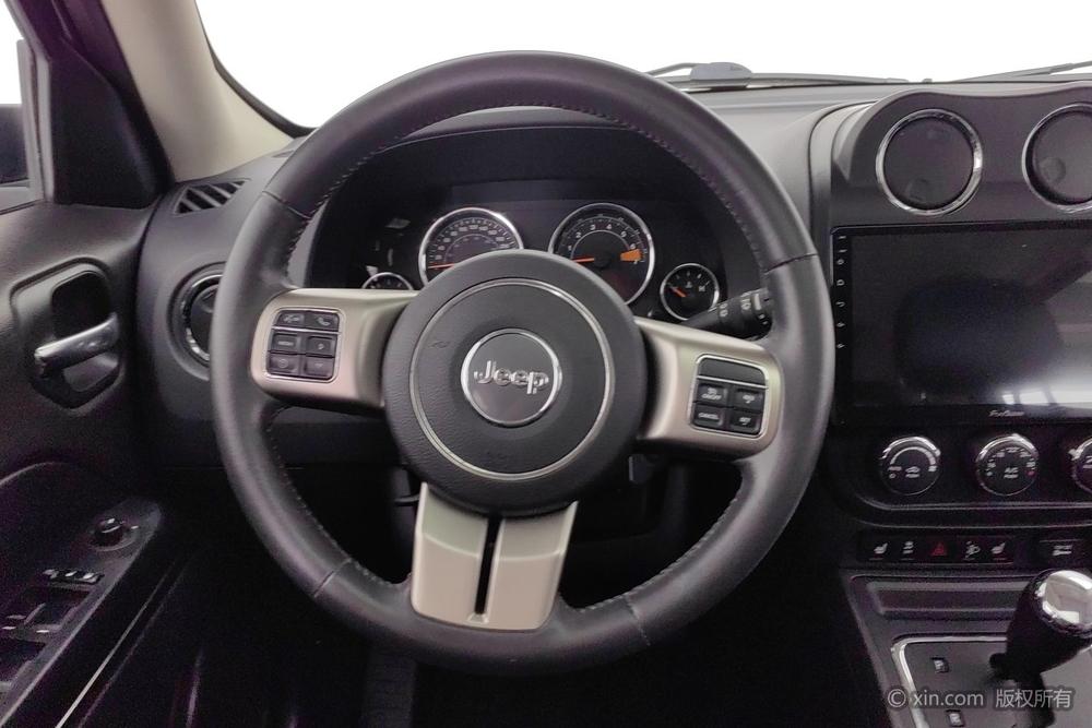 Jeep Patriot 2015 модификация 2.4L Luxury Навигация Edition – фото 14