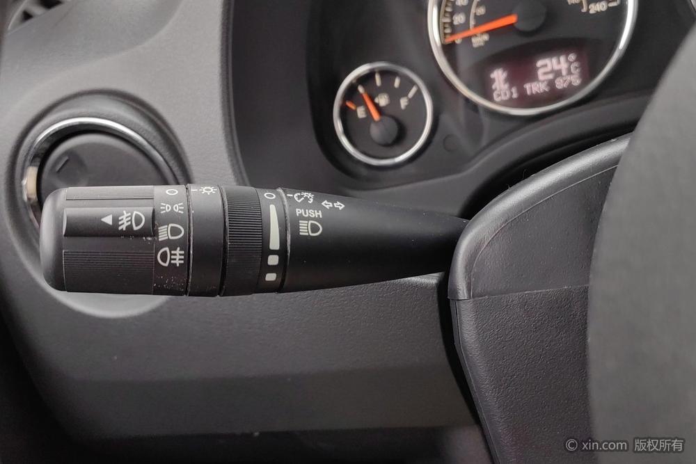 Jeep Patriot 2015 модификация 2.4L Luxury Навигация Edition – фото 16