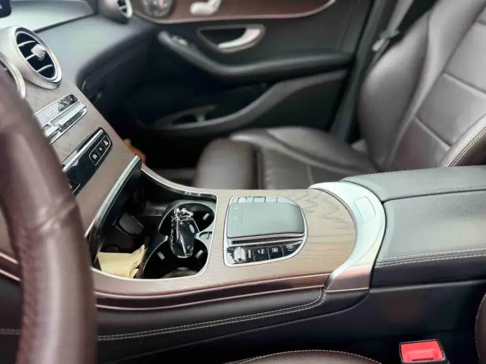 Mercedes-Benz GLC 2022 Model Facelift GLC 300 L 4MATIC Luxury Model – фото 5