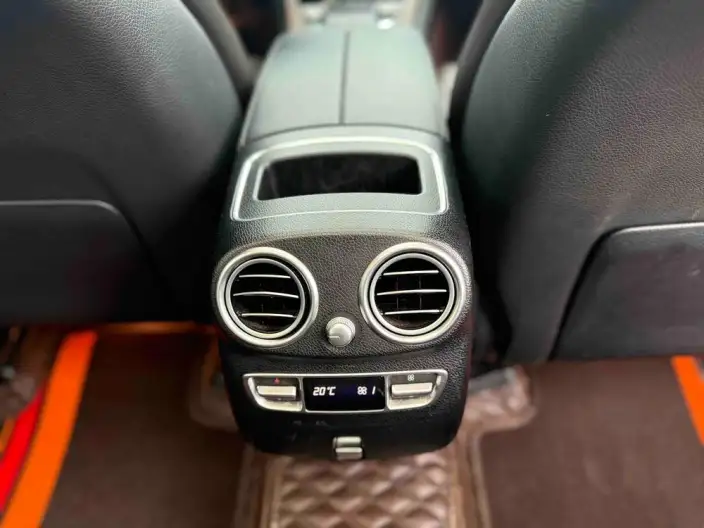 Mercedes-Benz GLC 2022 Model Facelift GLC 300 L 4MATIC Luxury Model – фото 6
