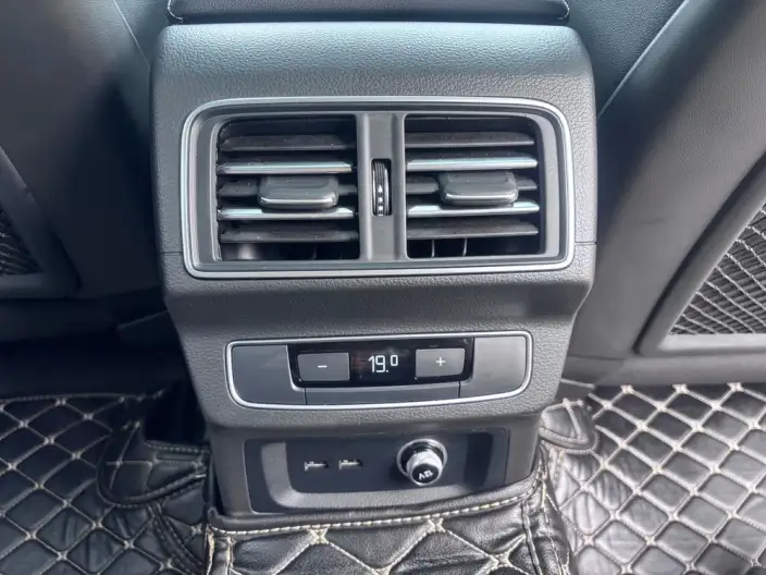Audi Q5L 2023 Model 45T Luxury Dynamic Model – фото 10