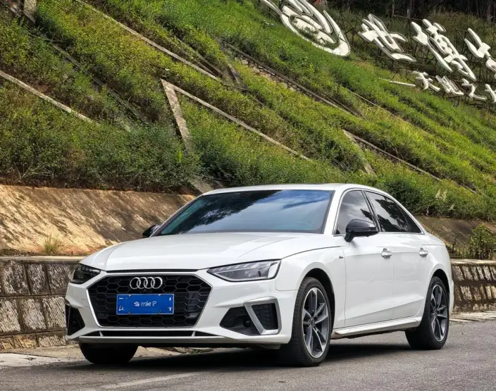 Audi A4 L 2022 Model 40 TFSI Fashion Dynamic Model – фото 1