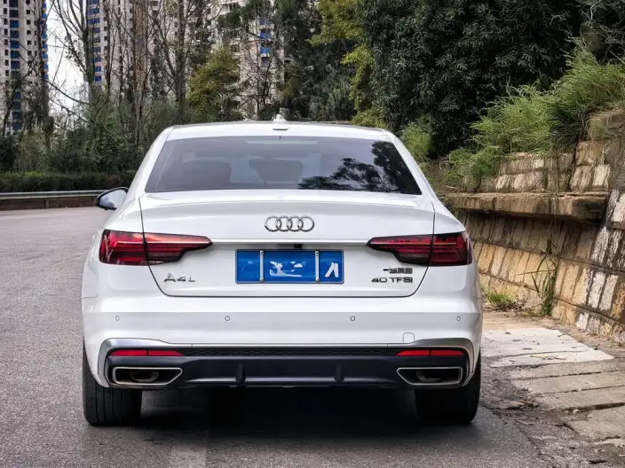 Audi A4 L 2022 Model 40 TFSI Fashion Dynamic Model – фото 3