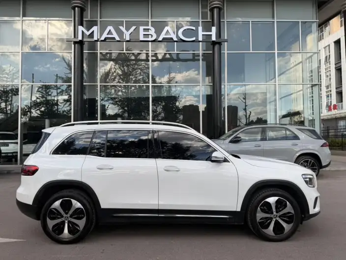 Mercedes-Benz GLB 2023 Model GLB 220 Fashion Model – фото 7