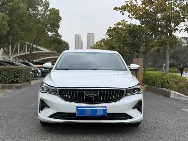 Geely Emgrand 2022 Model No. 4 Gen 1.5L CVT Luxury Model – фото 2