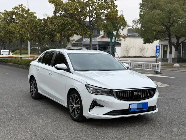 Geely Emgrand 2022 Model No. 4 Gen 1.5L CVT Luxury Model – фото 3