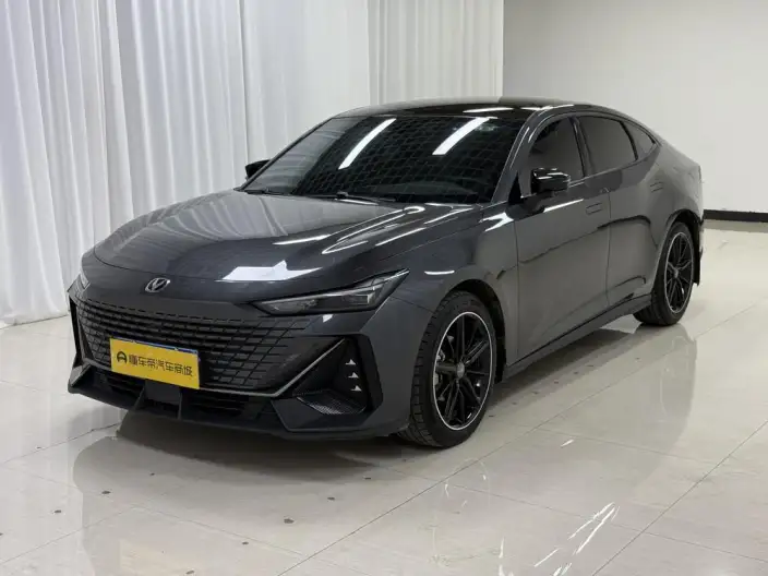 Changan UNI-V 2023 Model 1.5T Noble Model