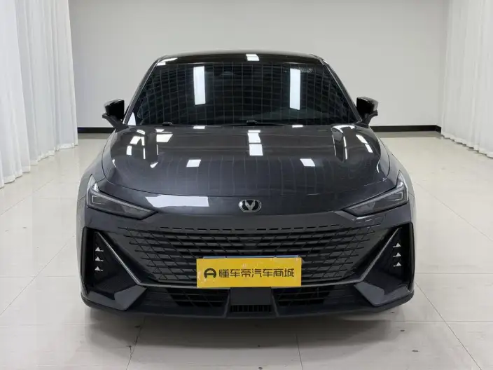 Changan UNI-V 2023 Model 1.5T Noble Model